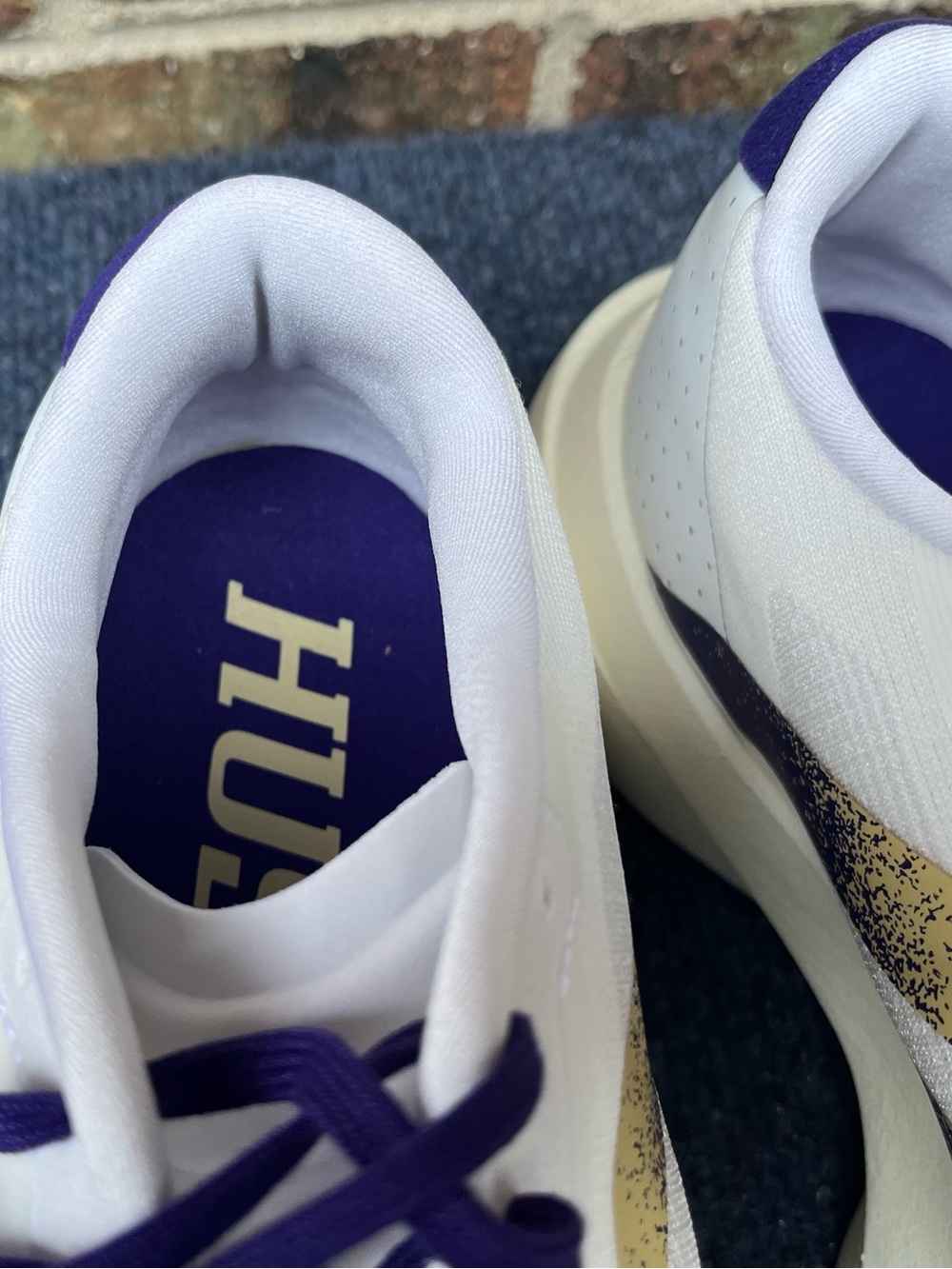 Adidas Adizero EVO SL Washington Huskies Shoes Men Size 7 Women Size 8 New w/tag - Picture 8 of 14